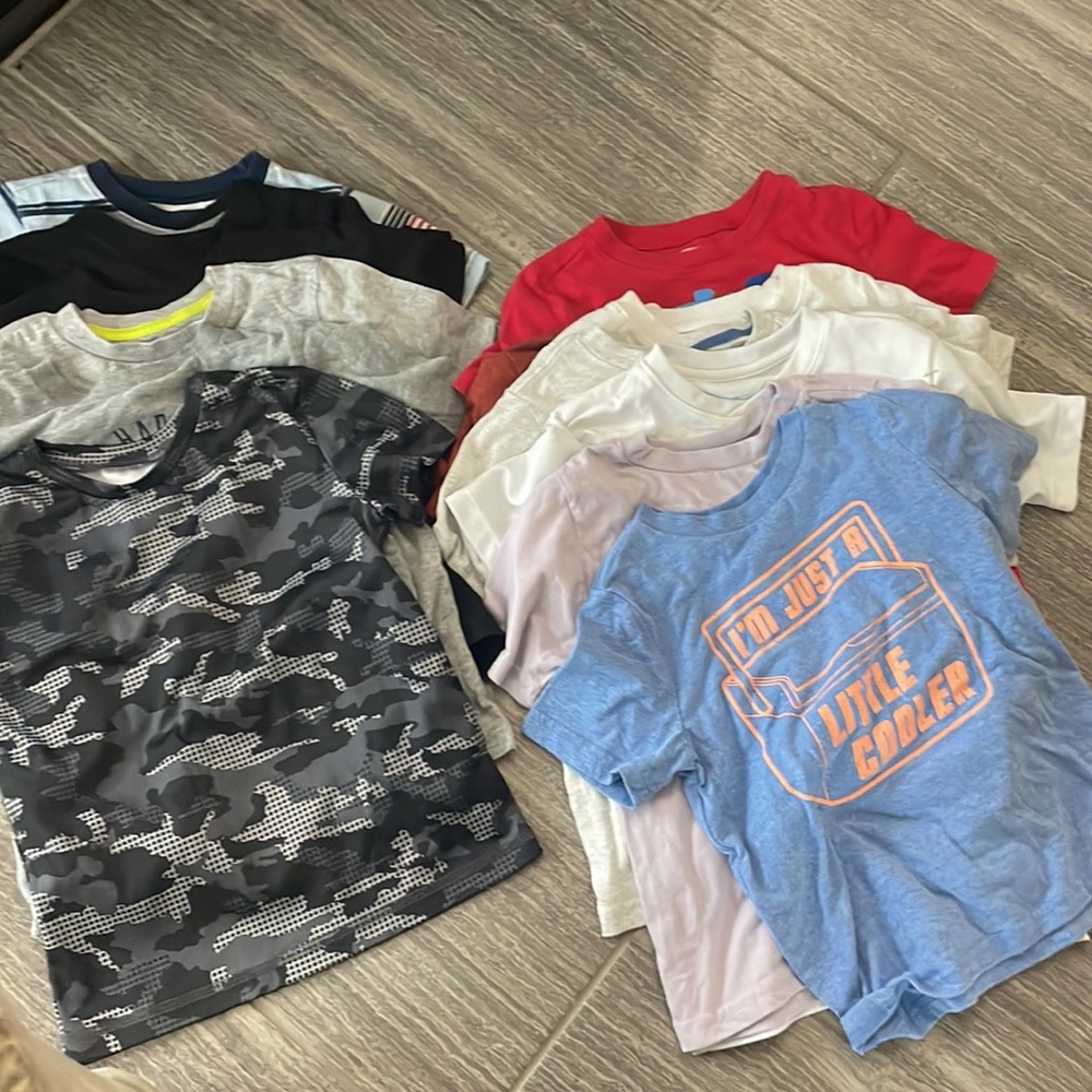 Boys 4-5T tshirts -15 items